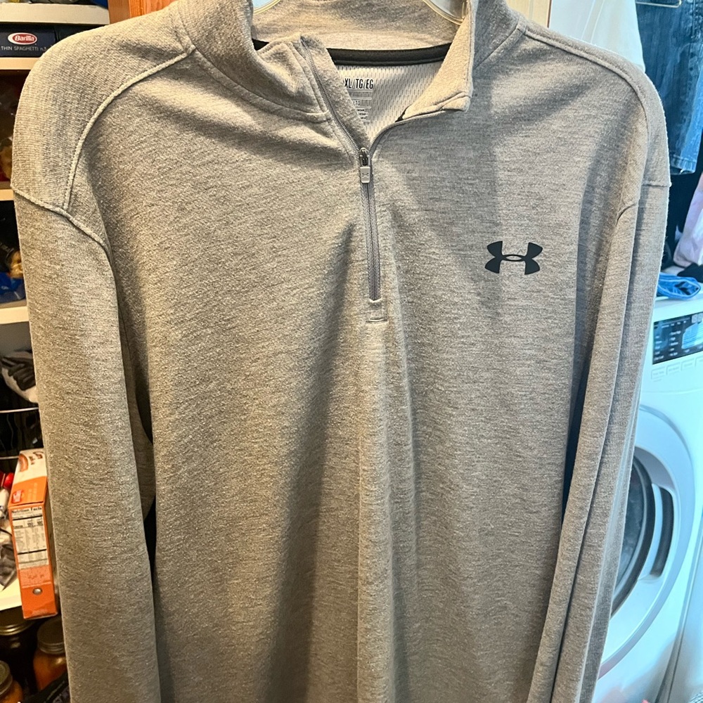 Under armor shirt fleece xl